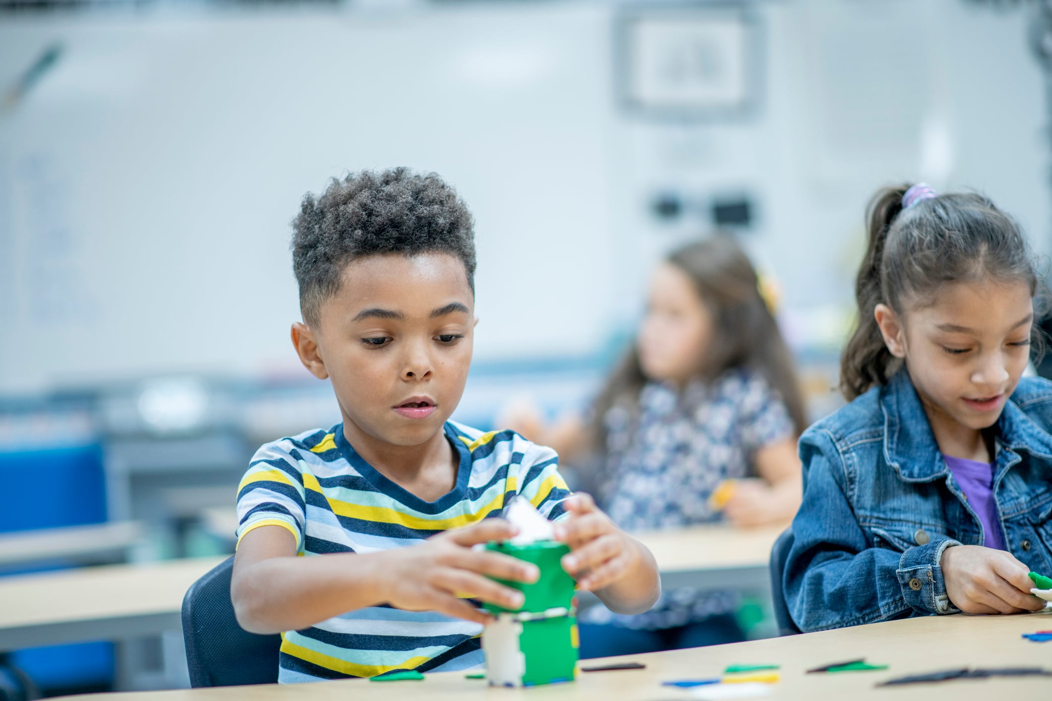 Teaching the Scientific Method Using an Easy Experiment